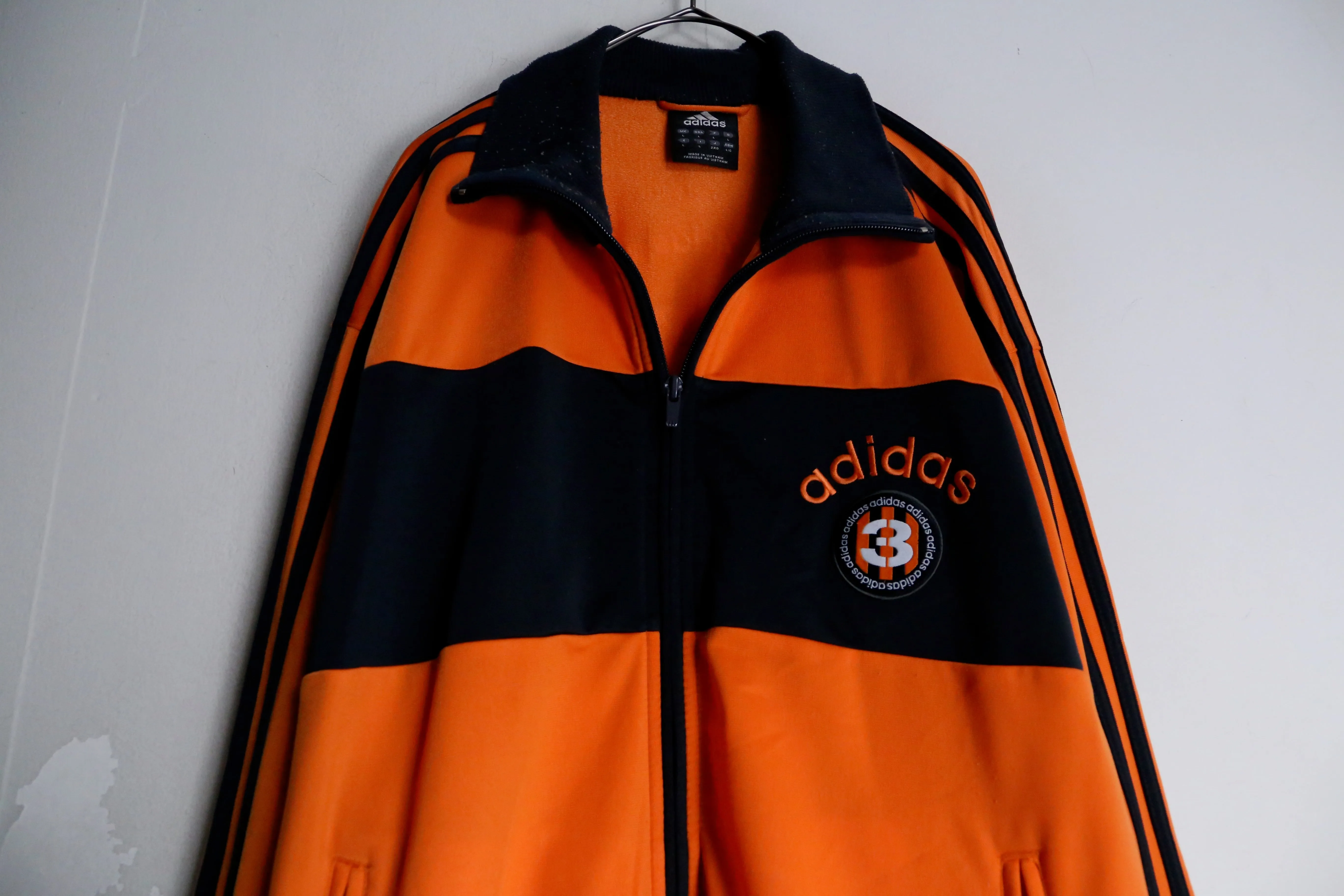 “adidas” orange×black track jacket