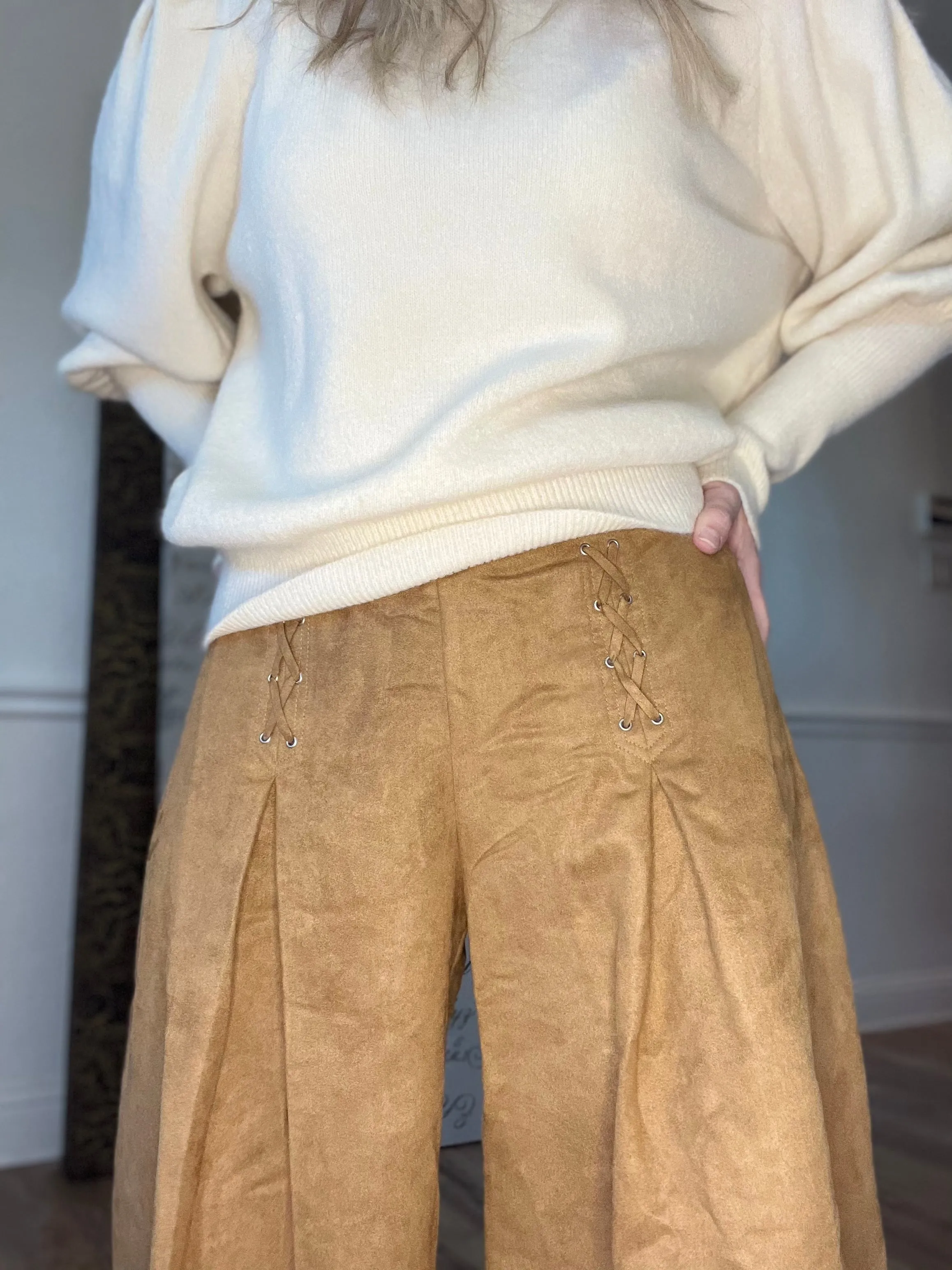 Laced Culottes in Camel