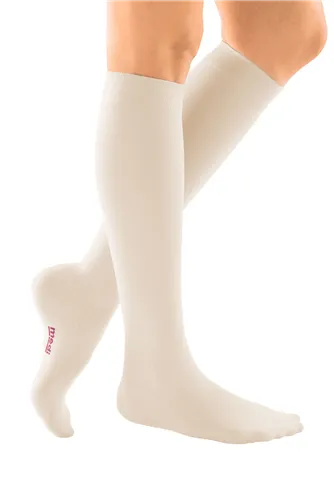 Medi Comfort 20-30mmHg Closed Toe Calf Length - Petite