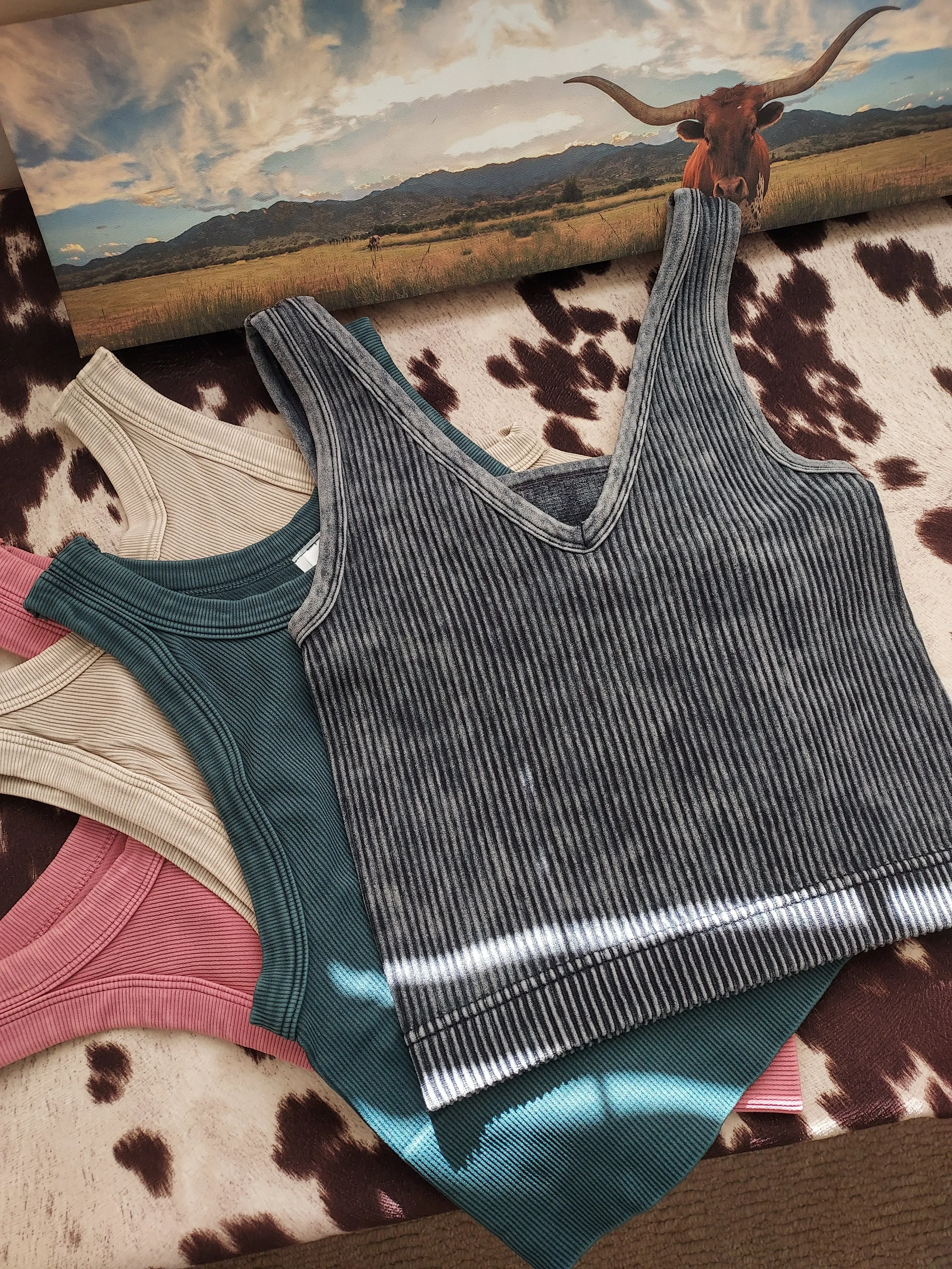 Reversible seamless tank